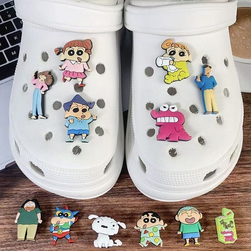 زينة أحذية كرتونية إبداعية لشخ - مراجعة Anime Merchandise In Japan وسعره